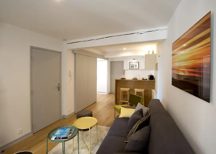 Centre Historique - Tour Du Pin 2 Daire